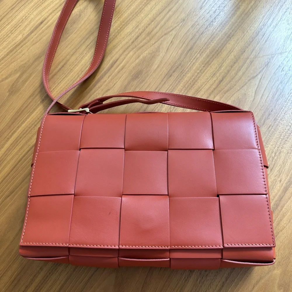 Valentina Woven Crossbody Bag in Terracotta Red - Picture 2 of 3